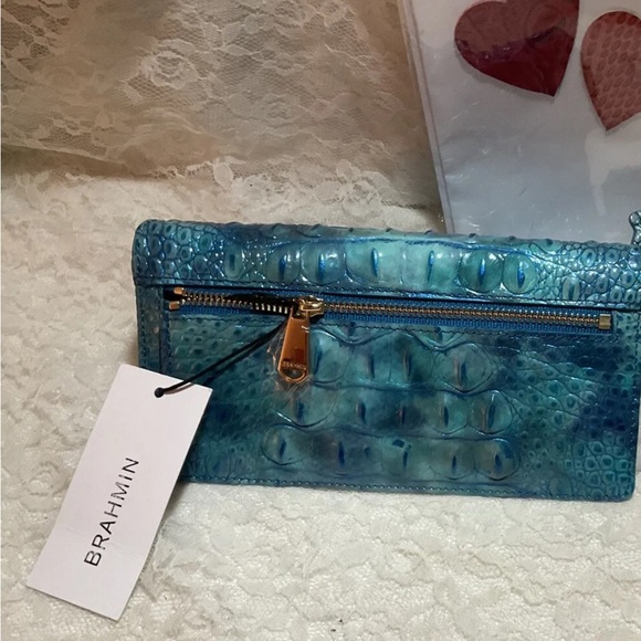 2 PCs NWT BRAHMIN TONIC ADY WALLET and ARCTIC ICE BAG CHARM MAGNOLIA - Picture 5 of 7